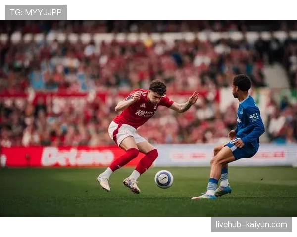 保级生死战前瞻：埃弗顿与诺丁汉森林的直接对话价值六分。